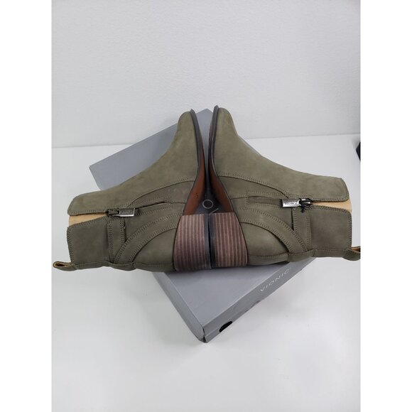 Vionic Women's Sienna Boots in Olive - Size 7 - Picture 6 of 9